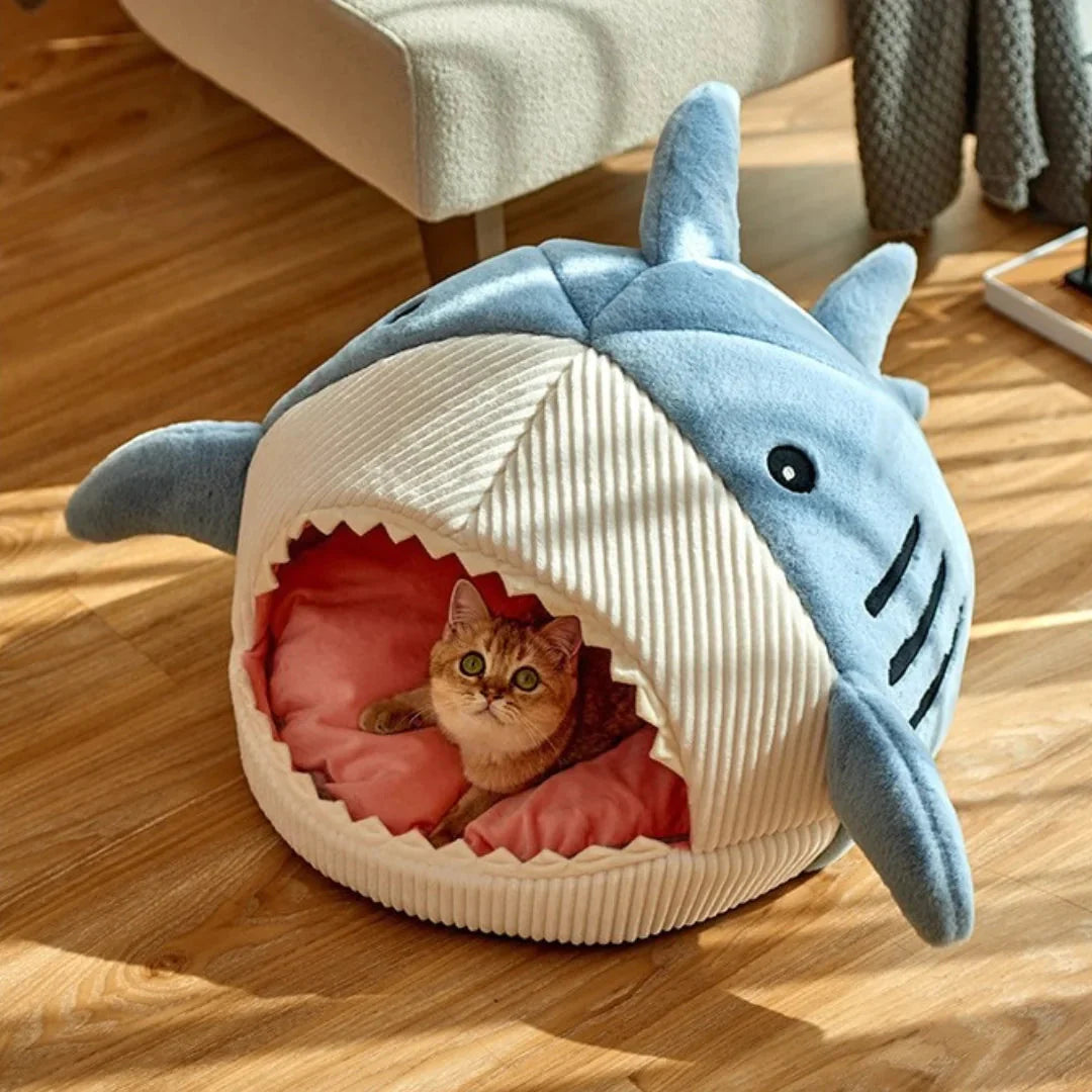 Shark-tastic Luxury Plush Pet Bed – The Ultimate Snuggle Spot for Your Furry Friend!