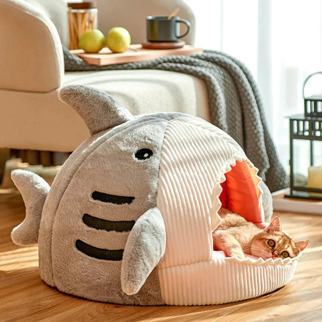 Shark-tastic Luxury Plush Pet Bed – The Ultimate Snuggle Spot for Your Furry Friend!