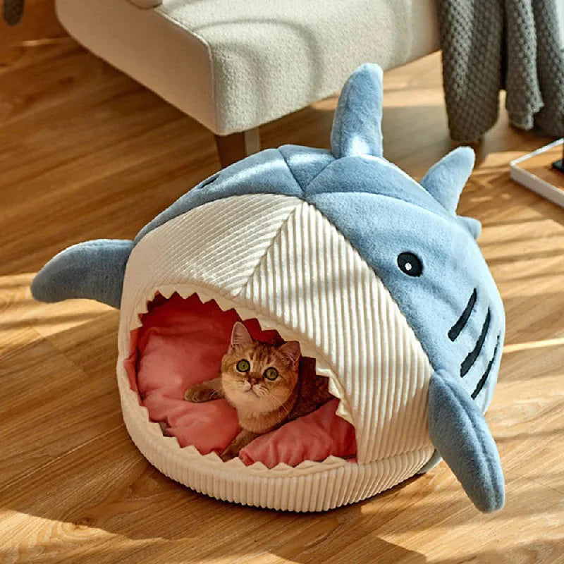 Shark-tastic Luxury Plush Pet Bed – The Ultimate Snuggle Spot for Your Furry Friend!